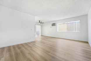 930 N Martel - Photo 1 of 1