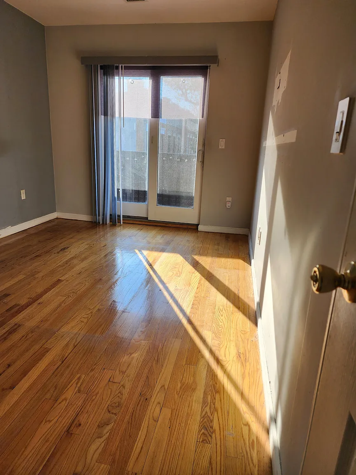 59 E Main St #F - Photo 3 of 21
