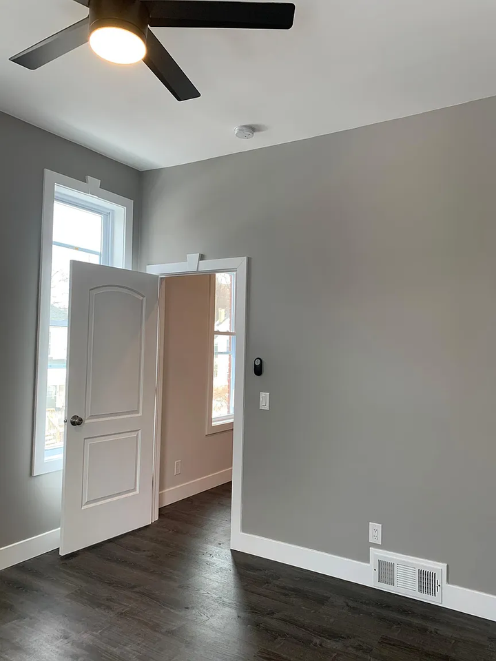 153 Caroline St #3 - Photo 3 of 8