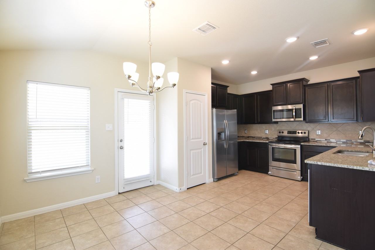 3412 Aubree Katherine Dr - Photo 5 of 40