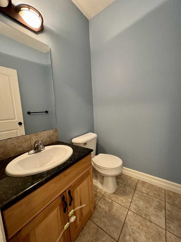 5 Heritage Blvd W - Photo 7 of 16