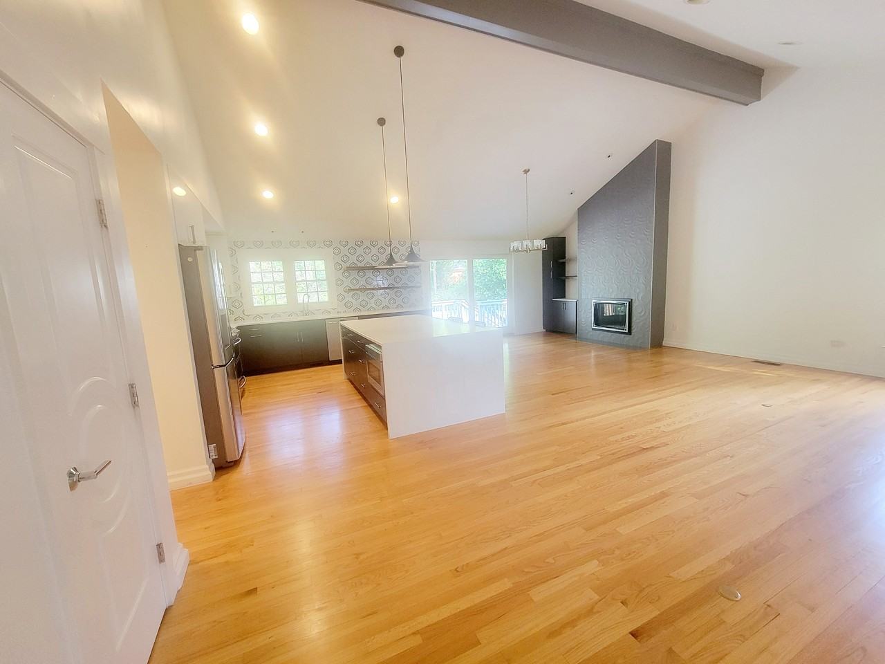 4221 Rowan St - Photo 2 of 50