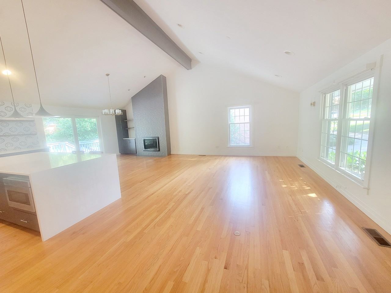 4221 Rowan St - Photo 3 of 50