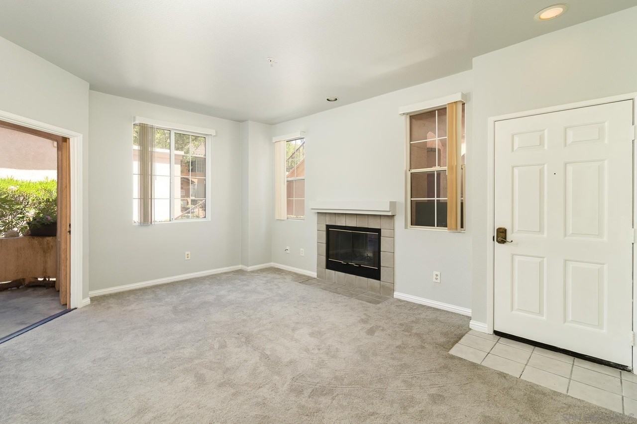 18650 Caminito Cantilena - Photo 2 of 11