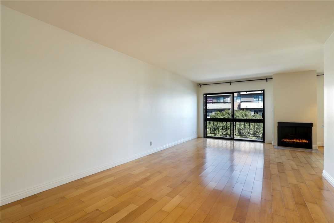 1750 Camino Palmero St - Photo 2 of 6