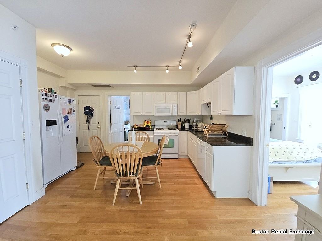 245 Walden St #2 - Photo 6 of 19