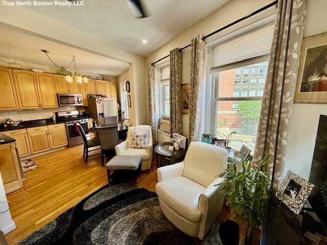 382 North St #2 - Photo 4 of 18