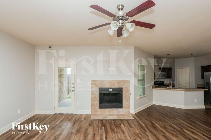 1283 Alhambra Dr - Photo 3 of 16