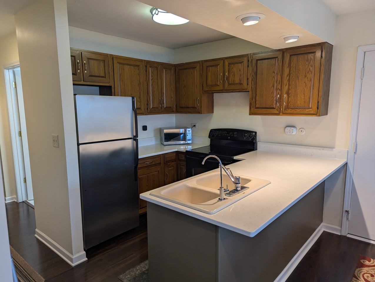 5529 East Lake Drive - Photo 3 of 8