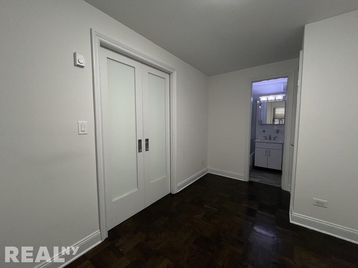 5th Ave #5P - Photo 7 of 8