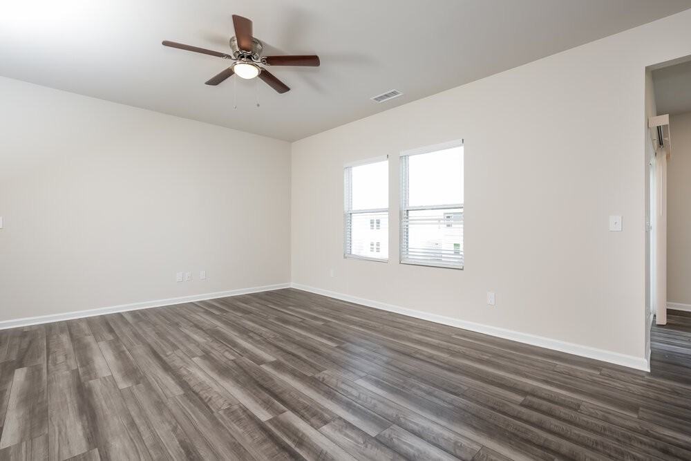 1420 Orchard Hill Rd - Photo 6 of 17