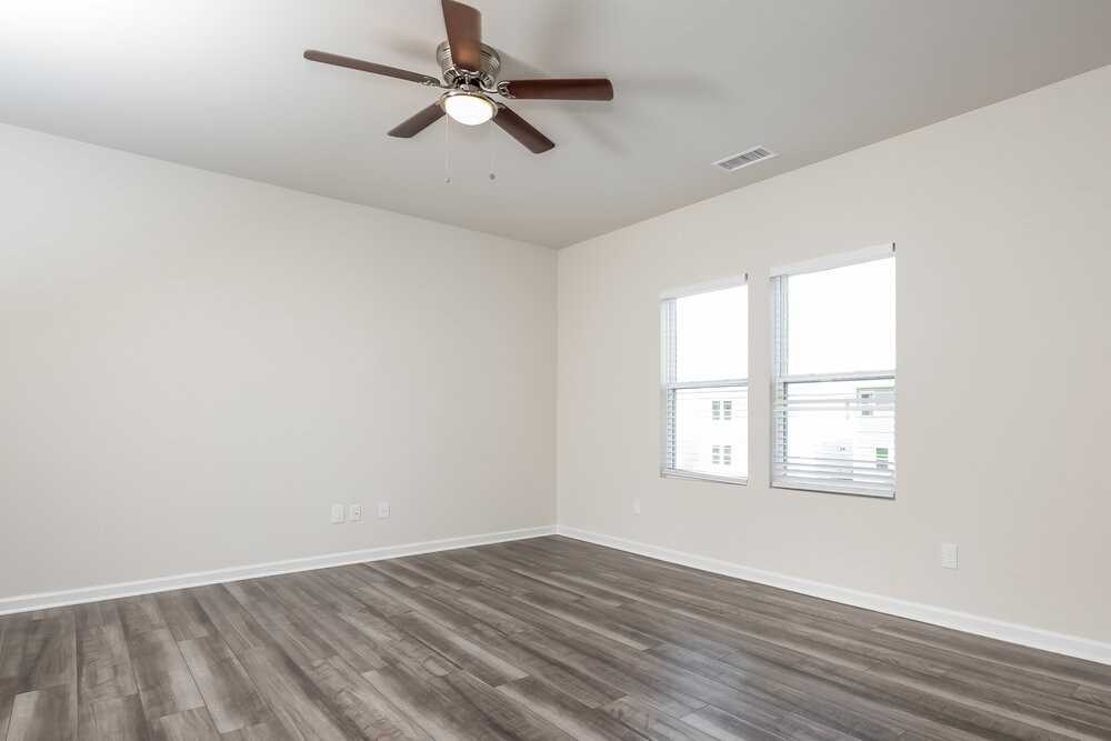 1420 Orchard Hill Rd - Photo 7 of 17