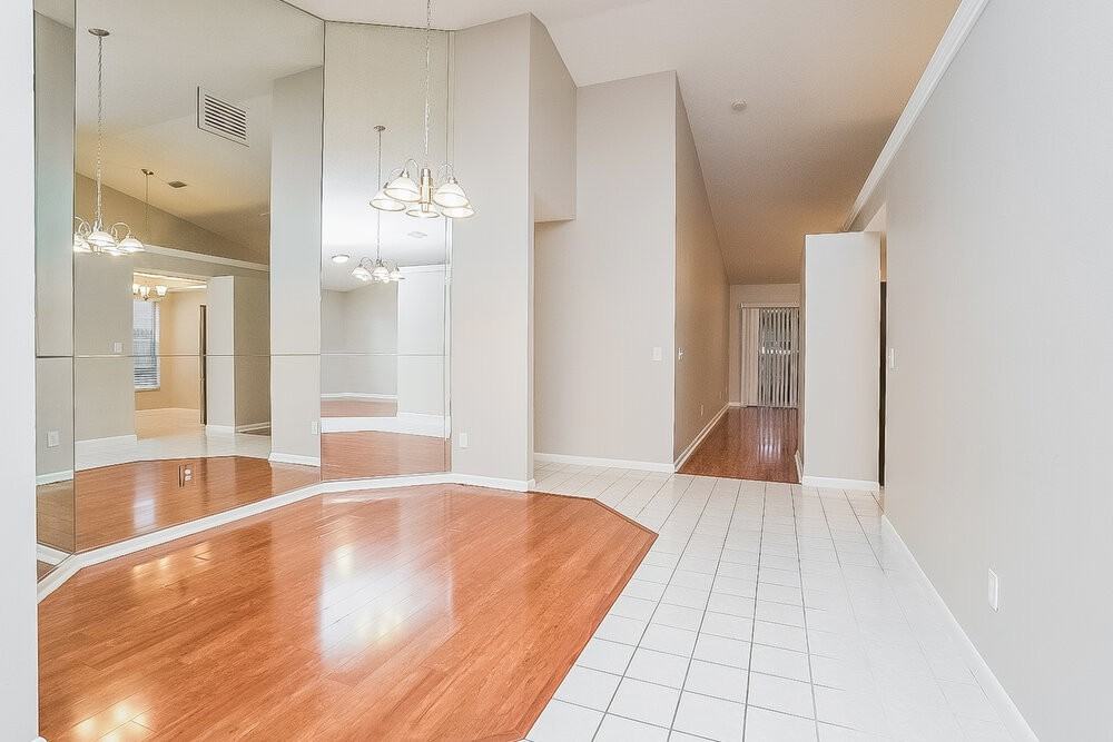 24734 Silversmith Dr - Photo 3 of 16