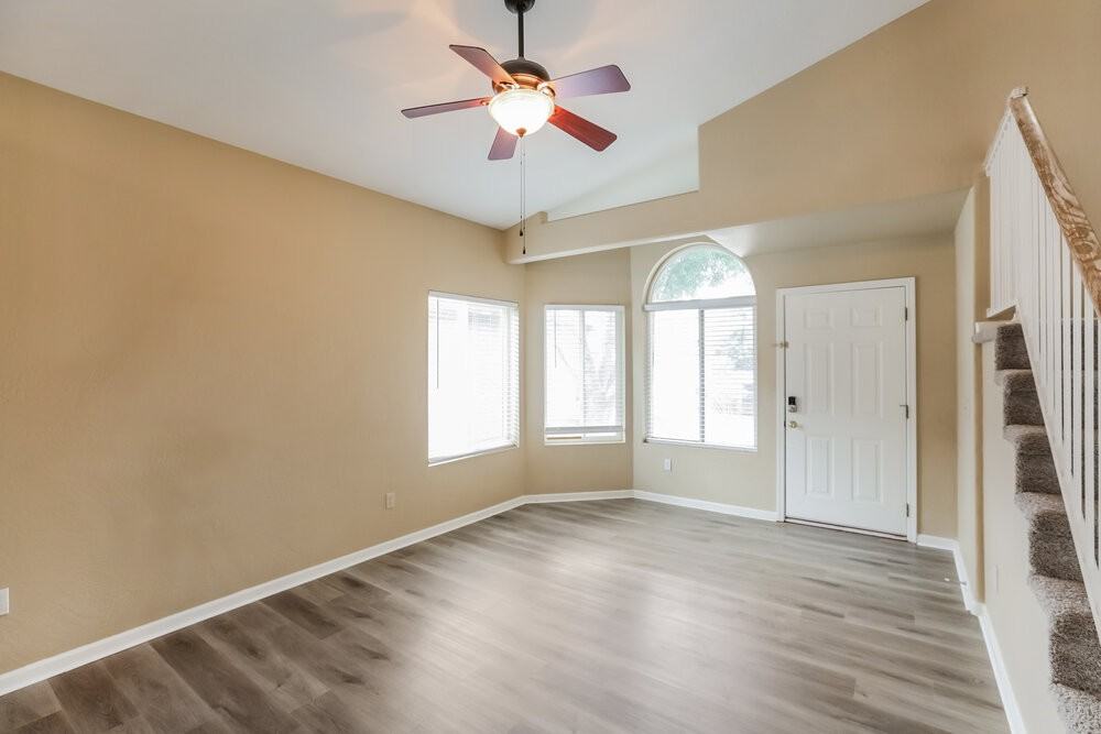 5160 W Saragosa St - Photo 5 of 17