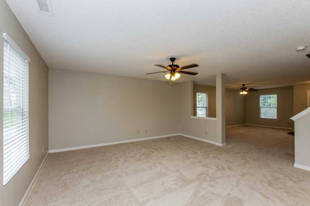 7029 Maple Park Ln - Photo 6 of 19