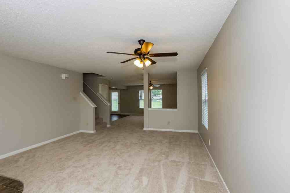 7029 Maple Park Ln - Photo 7 of 19