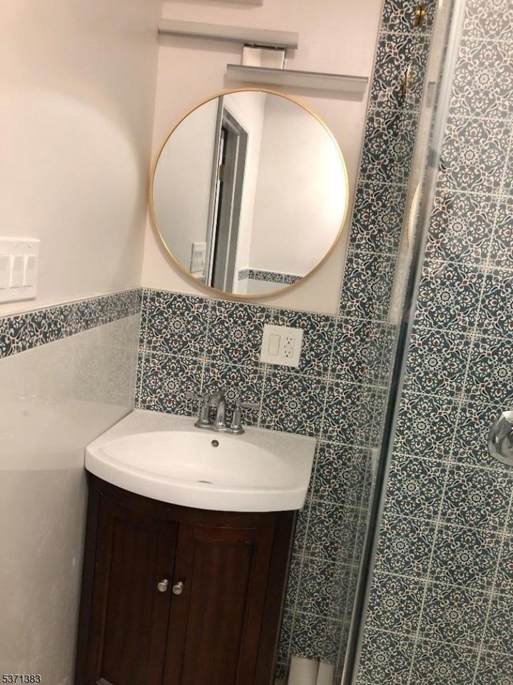 360 W South Orange Ave - Photo 6 of 32