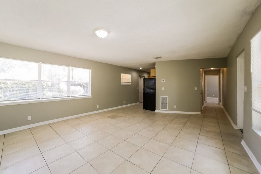 1522 Nw 10th Ave - Photo 6 of 16