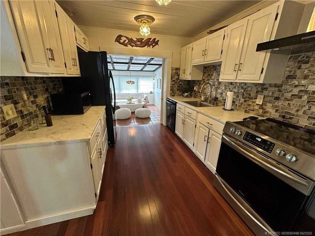 4490 Ne Indian River Dr - Photo 6 of 50