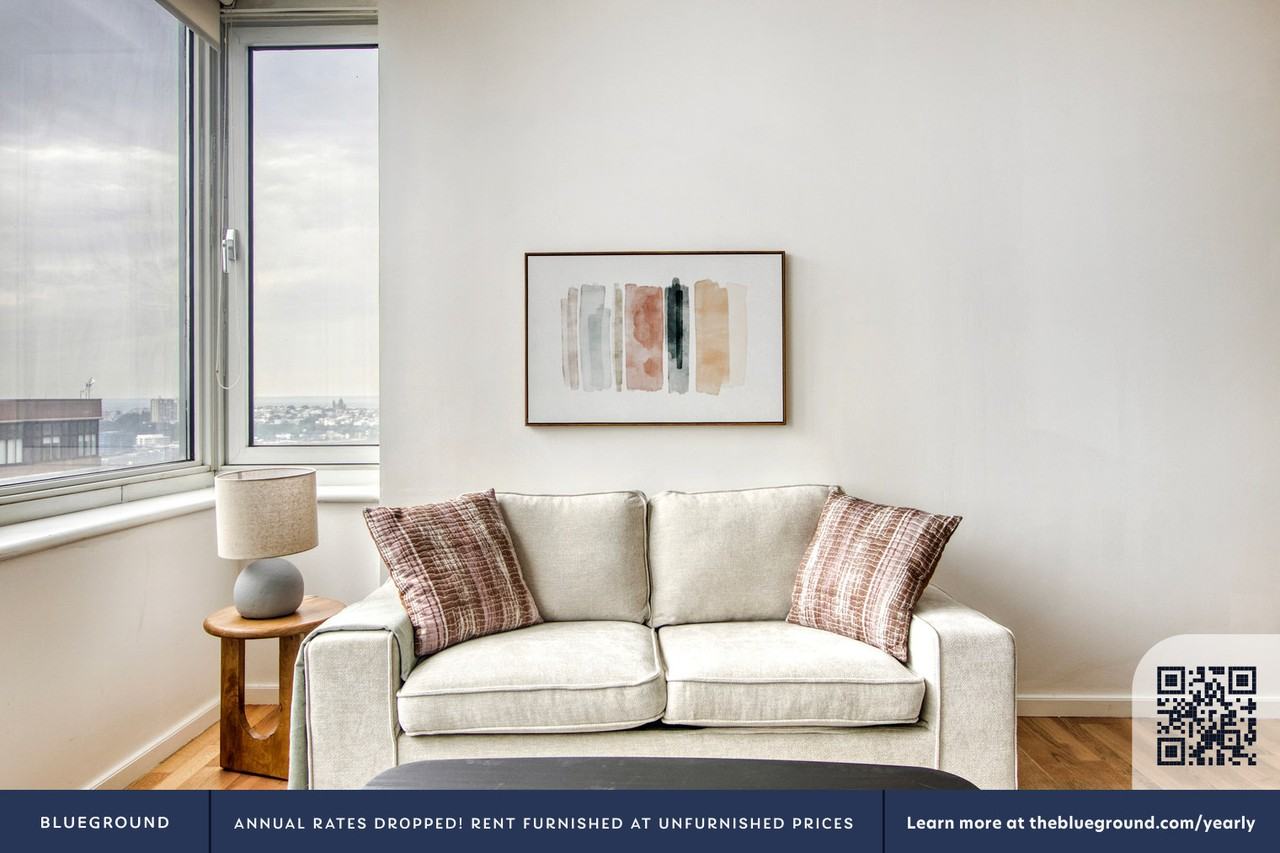 635 West 42nd Street - Photo 4 of 47