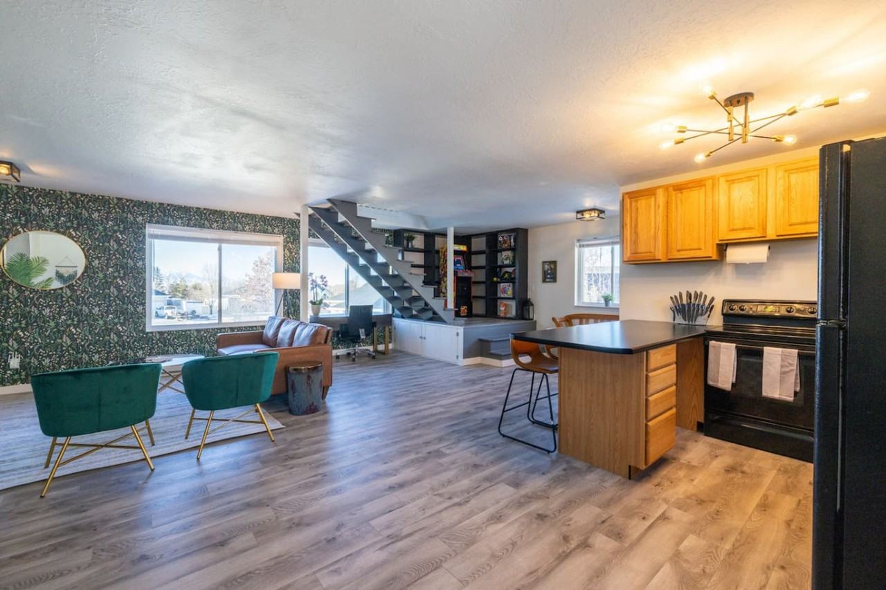 13043 S Mountain Crest Cir #1249906P - Photo 2 of 22