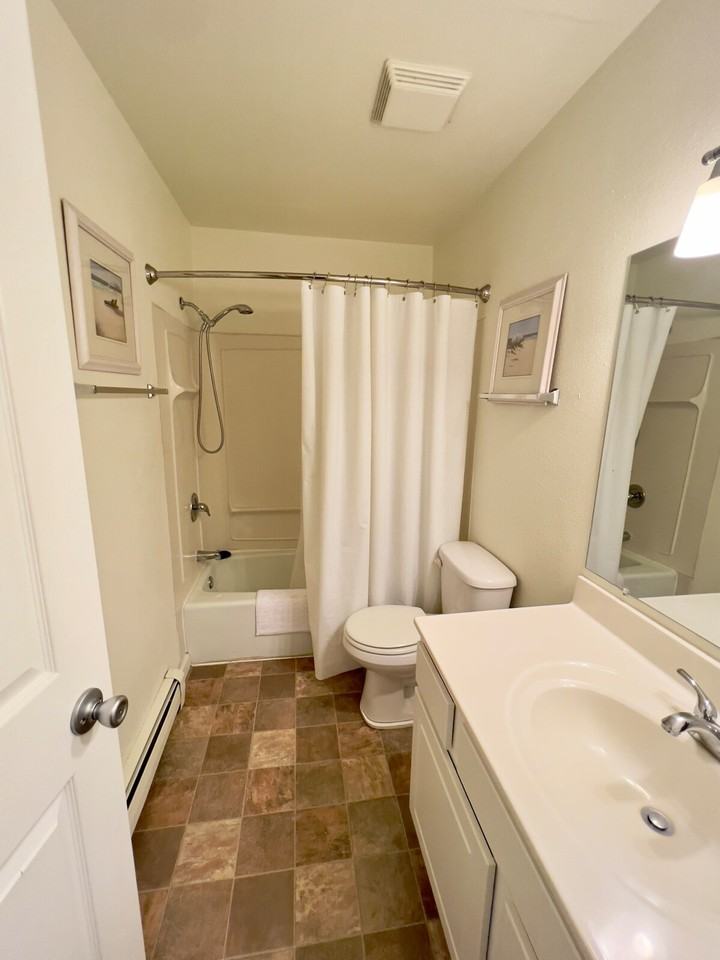 1616 Green Valley Dr #1253090P - Photo 2 of 8