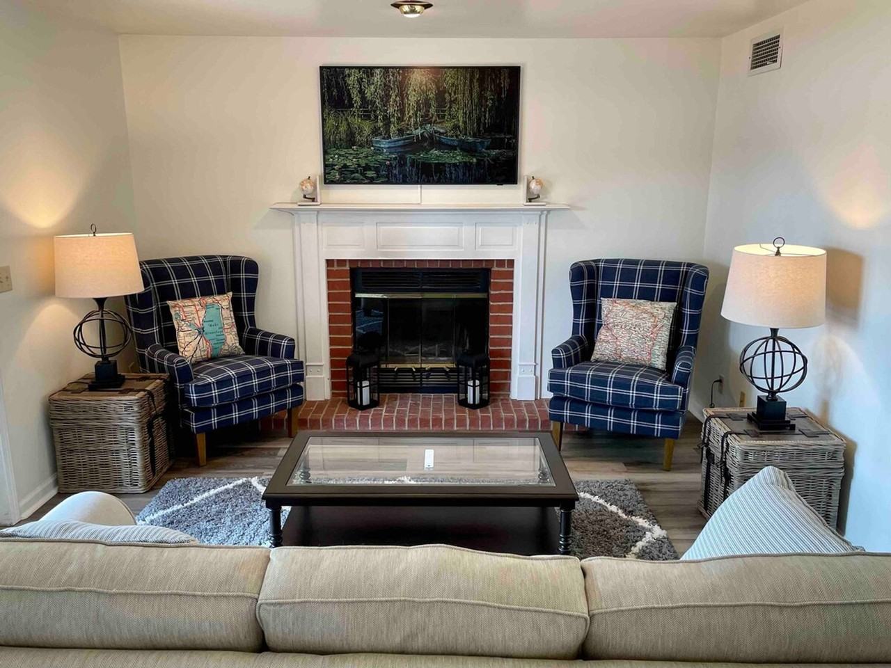 1335 Summit Avenue - Photo 2 of 31