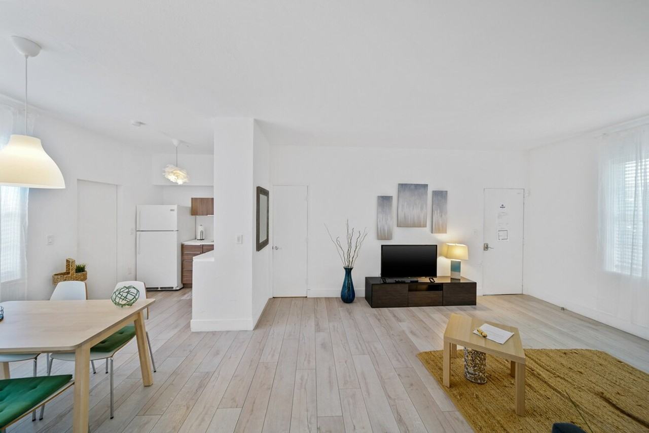 1311 15th Ter #1255504P - Photo 5 of 20