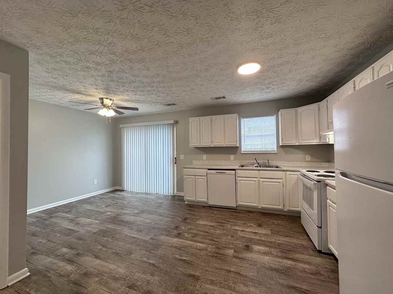 2021 North Sizer Avenue #181 - Photo 3 of 16