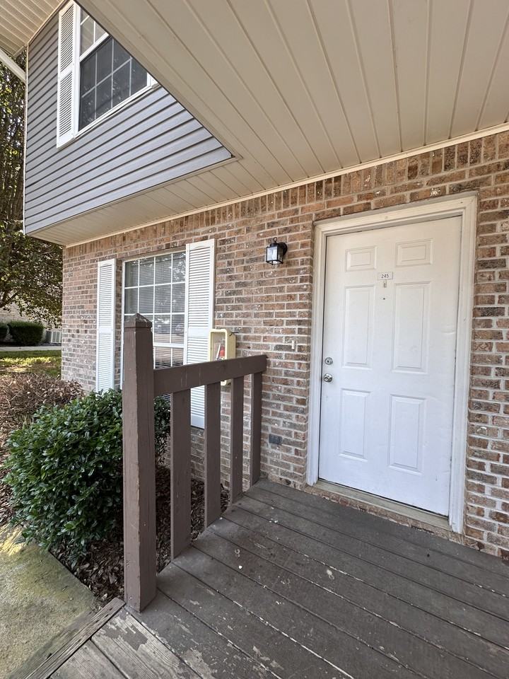 2021 North Sizer Avenue #303 - Photo 2 of 19