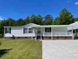 featured image of 304 Macdonald Boulevard