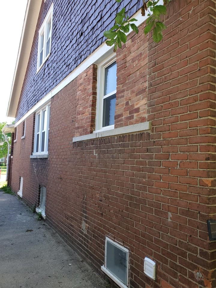 1637 E Outer Dr - Photo 3 of 21