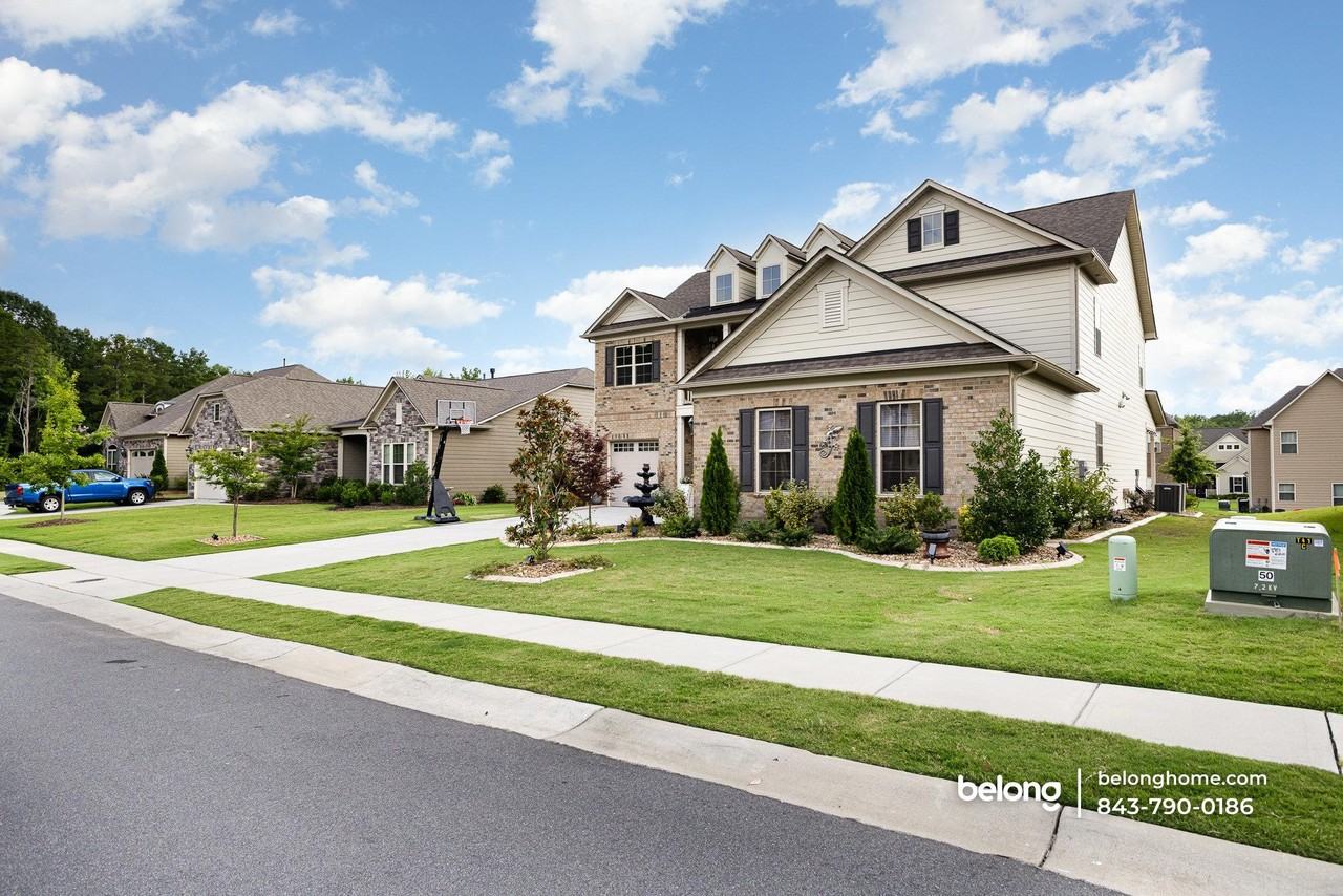 6225 Majesty Ct - Photo 2 of 47