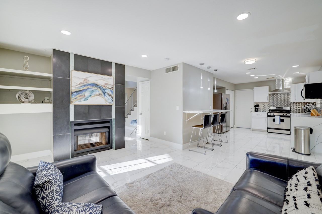 373 El Pico Dr - Photo 6 of 27