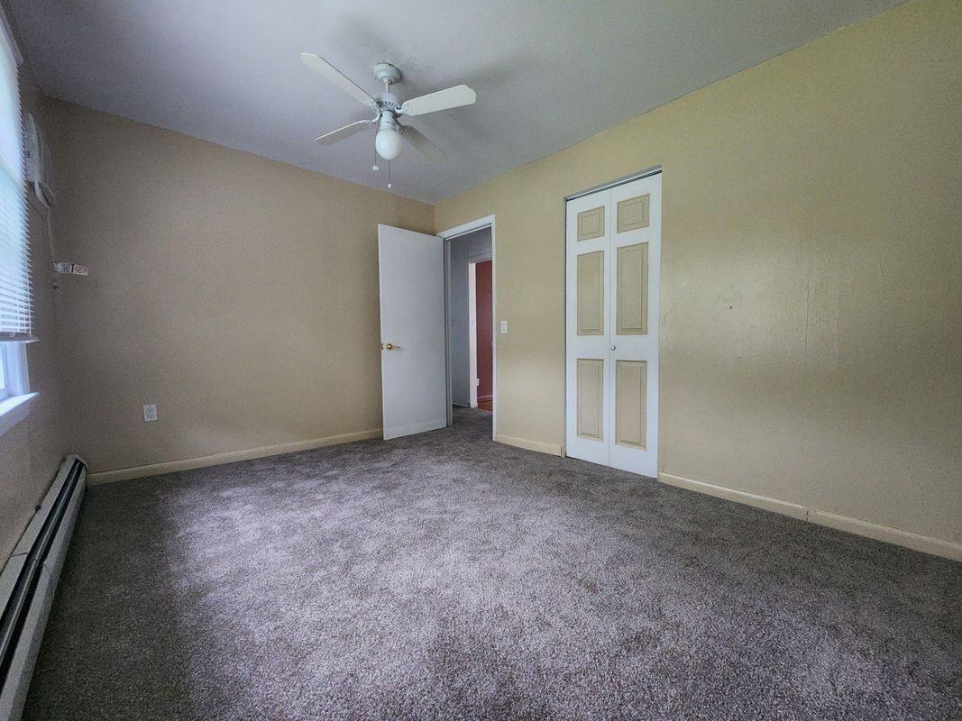 128 White Pond Rd - Photo 3 of 16