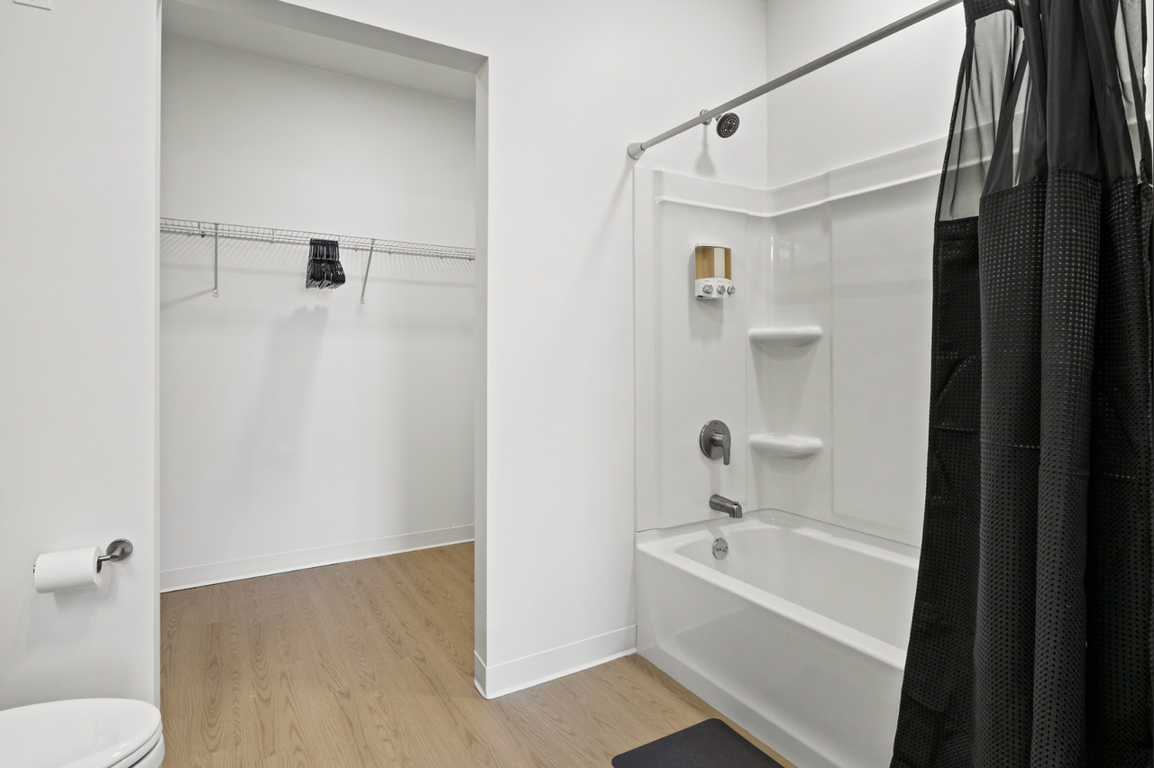 Brand New Luxury Apartment Complex in proximity to Buffalo General! - Photo 5 of 16