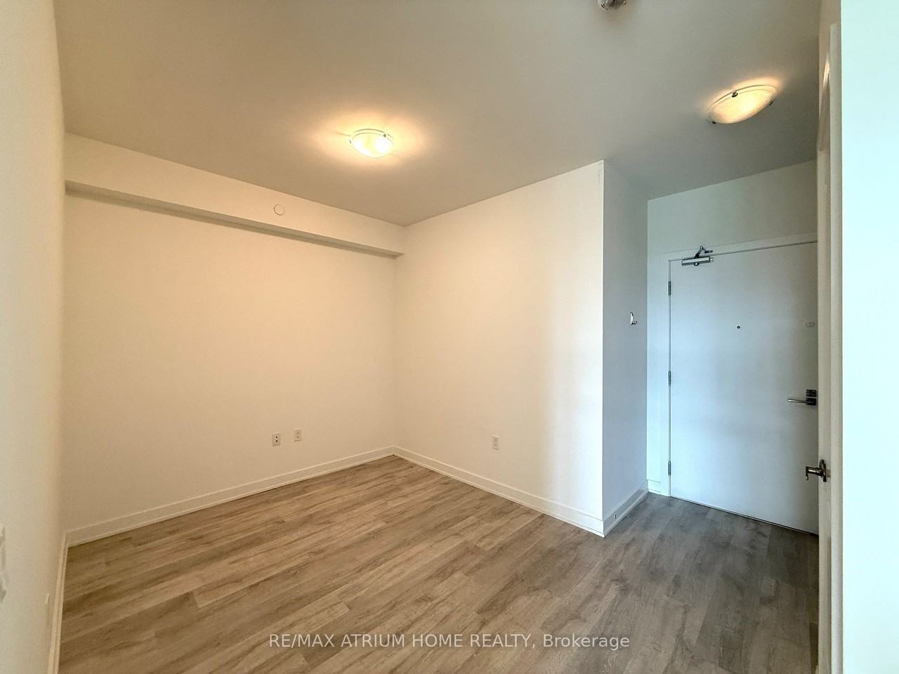 Mills Square Condos [4699 & 4677 Glen Erin Drive Mississauga] - Photo 3 of 26