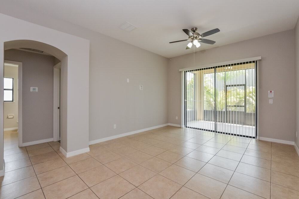 2774 Corbel Loop #A - Photo 5 of 19