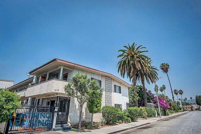 1323 N Harvard Blvd #5D - Photo 2 of 13