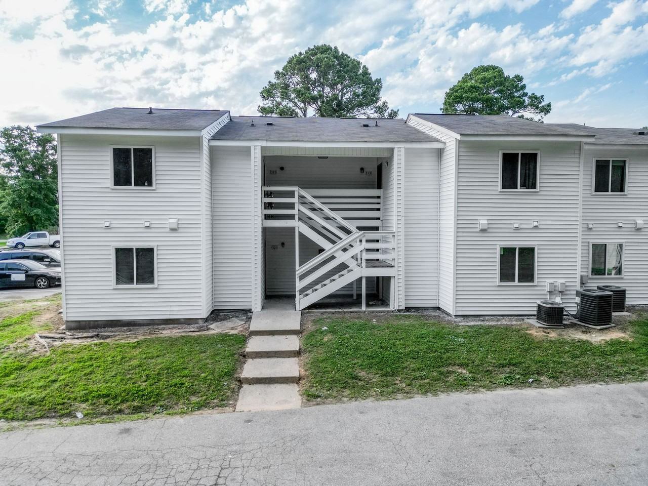 Knightdale Manor - Photo 7 of 21