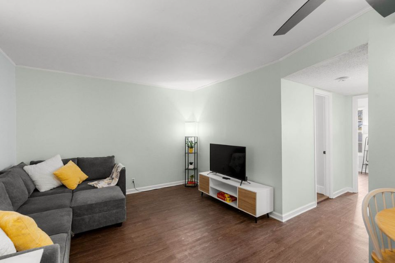 2325 Elliston Pl #410 - Photo 7 of 16