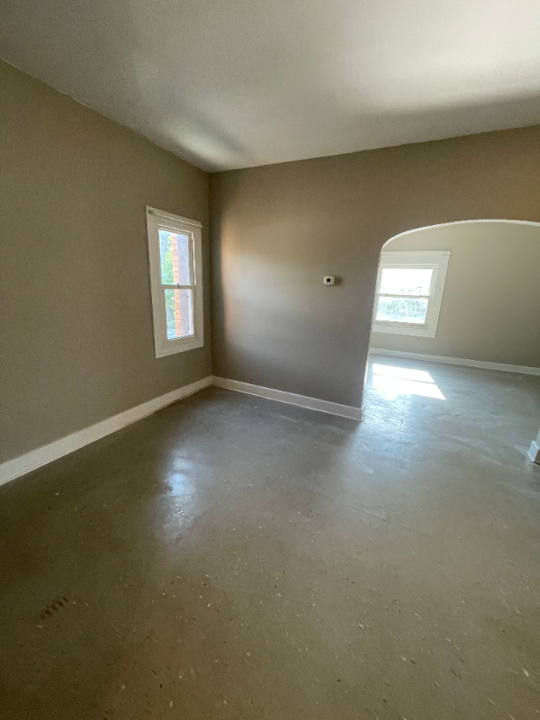 10549 Main St - Photo 6 of 10