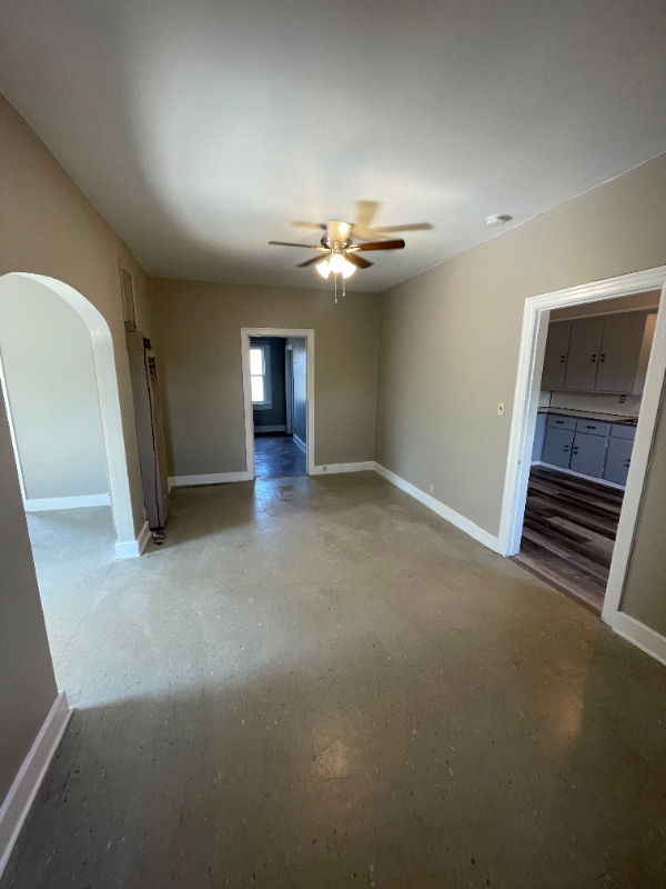 10549 Main St - Photo 7 of 10