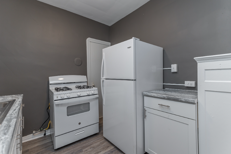 1389 Giel Avenue - Photo 3 of 15