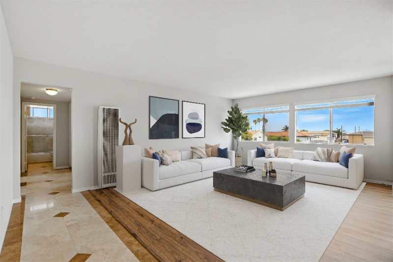 1152 W 24th St #4 - Photo 3 of 24