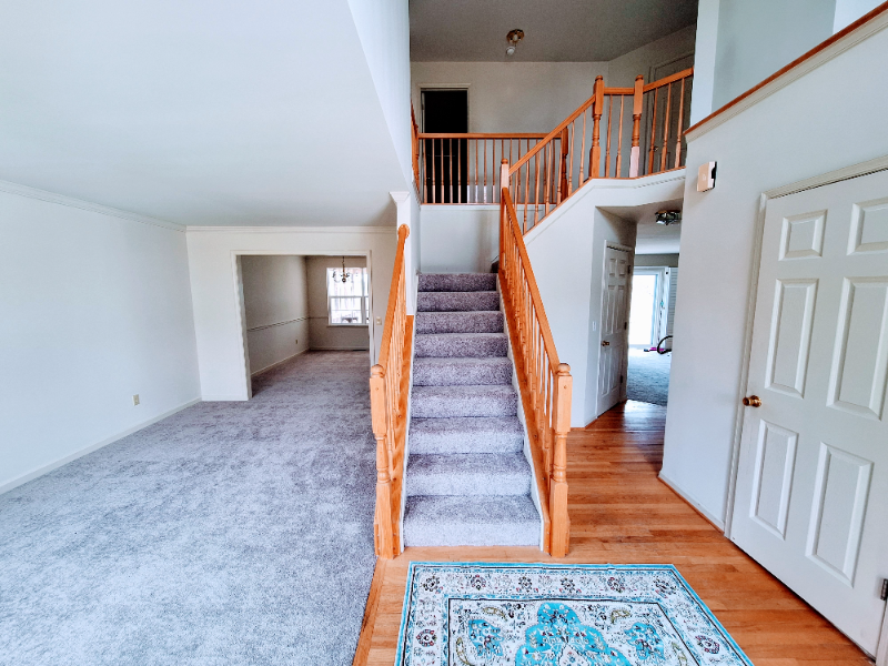 801 Long Point Rd - Photo 2 of 4