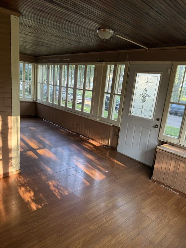 412 Maple Ave #412MAPLE - Photo 2 of 16