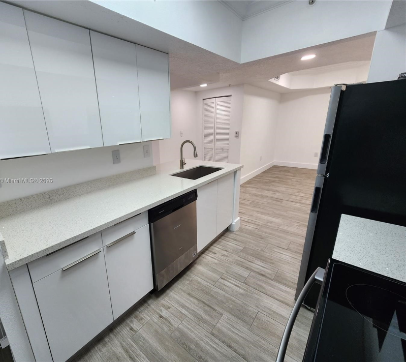 201 Sw 116th Ave #2500 - Photo 2 of 20