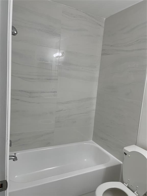 10330 Nw 8th St #1033 - Photo 5 of 9