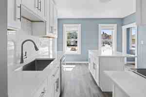 featured image of 10 Morris St #3